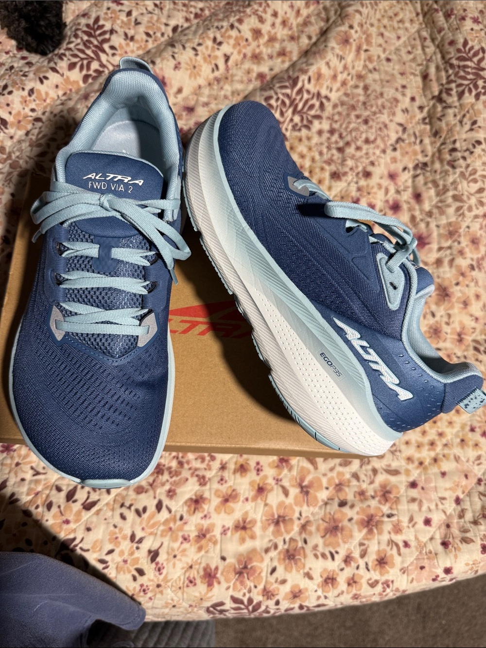Altra FWD Via 2 Navy with Light Blue Accents - Picture 2 of 9